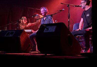 Javier Calamaro entre sus éxitos y el aceite de oliva